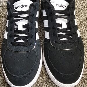 Women's Adidas Breaknet Sleek sneakers in core black and white